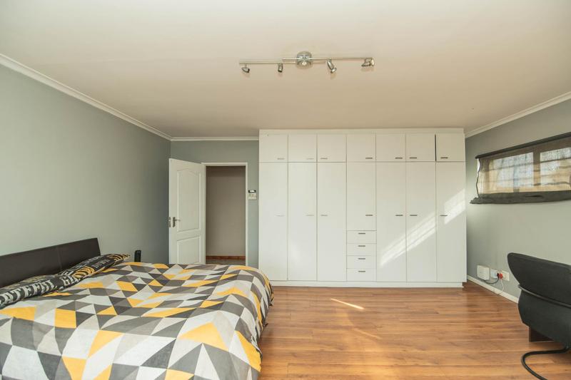 5 Bedroom Property for Sale in Bluewater Bay Eastern Cape
